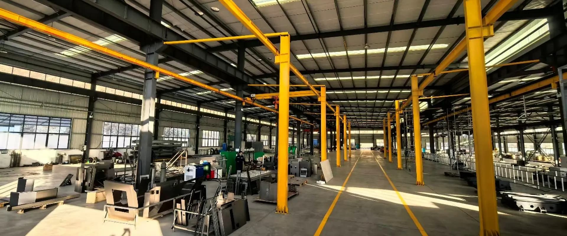 HERIDIK machining center production hall